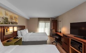 Comfort Inn Newmarket - Aurora